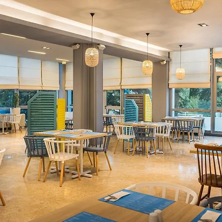 Valamar Crystal Hotel-2