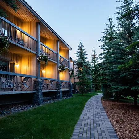 Tunnel Mountain Resort-2