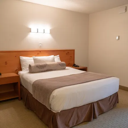 Rocky Mountain Ski Lodge-2