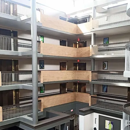 Coast Calgary University Area Hotel By Apa-3