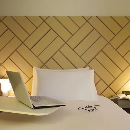 Ibis Styles Paris Massena Olympiades-3