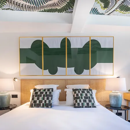 Maisons Du Monde Hotel & Suites - La Rochelle Vieux Port-3