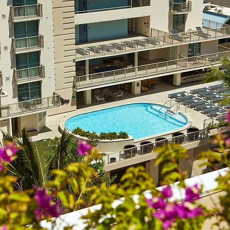 Hilton Garden Inn Waikiki Beach-3