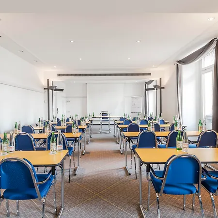 Hotel Alpina Luzern-3