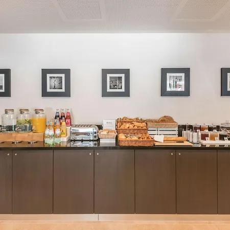 Hilton Garden Inn Munich City West-2