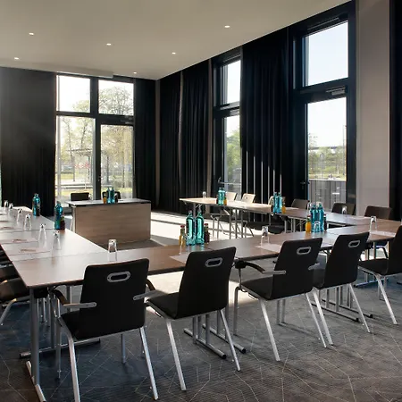 Holiday Inn Frankfurt Airport By Ihg-2