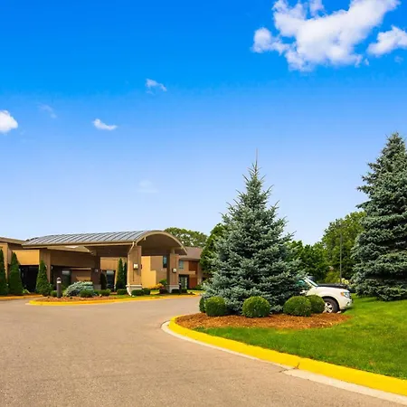 Best Western Plus Guildwood Inn-2