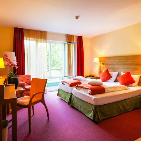 Nashira Kurpark Hotel-2