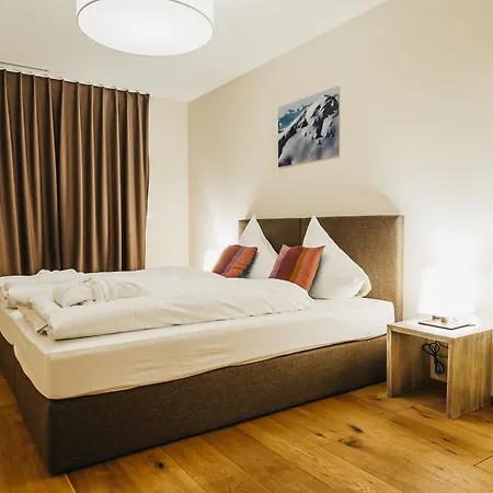 Peaks Place Apartments & Spa-3