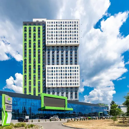 Генератор! Flatrent Olympic Park, Метро Бориспільська Поруч!-2