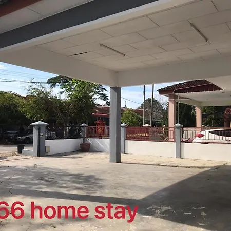 66 Semi-D Homestay-3