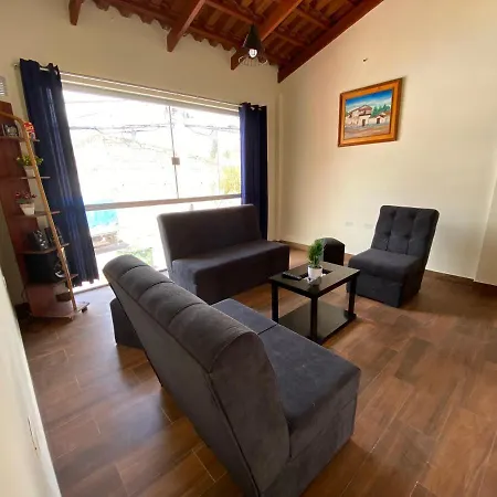 Agradable Departamento Con Estacionamiento Gratis-3