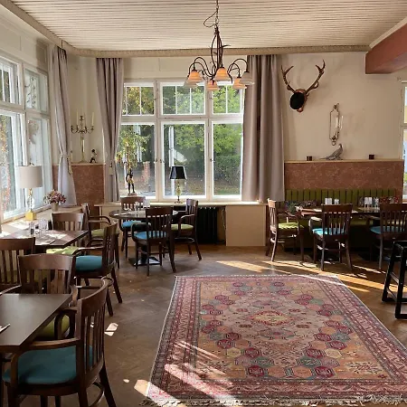 Bahnhofshotel Die Neue Bühne-2