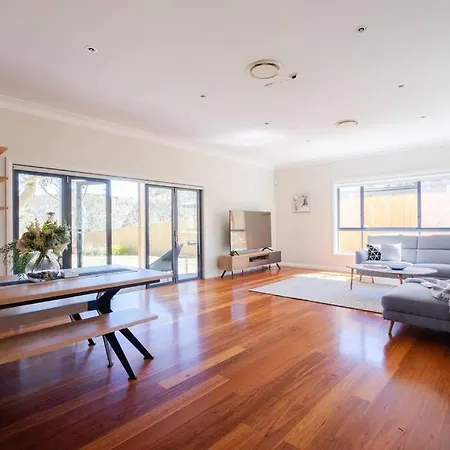 Alleura House Serene Bushland 4BR Families Groups-3