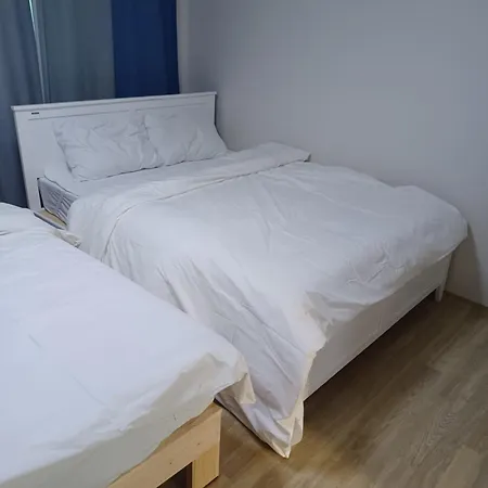 J&J Guesthouse-3