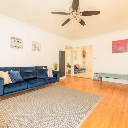 Inviting Home In Historic Leimert Park-2