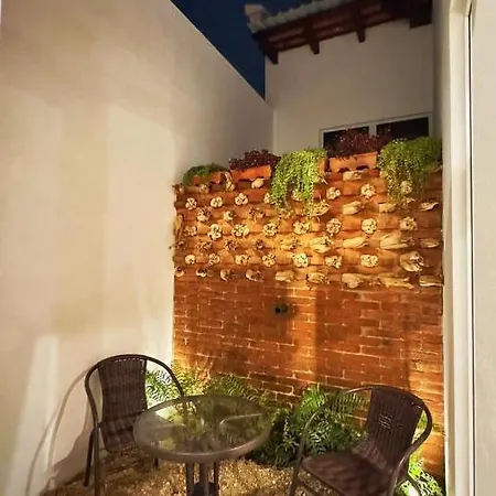 Cozy Bohemian Loft Apartment Close Central Plaza-3