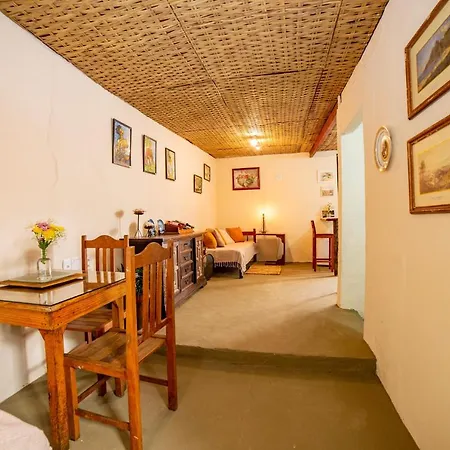 Ferraria Guest House-3