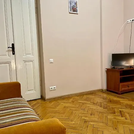 Romantic Apartments - City Center 5 15-3