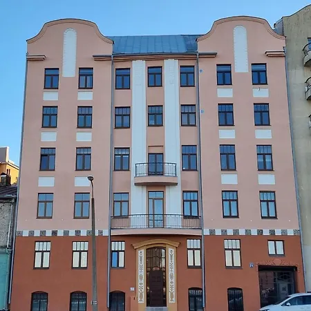 Riverside Promenade Apartment S-2