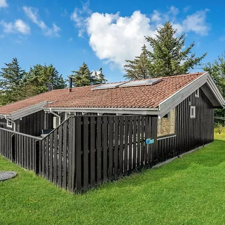 Schönes Haus Mit 3 Schlafzimmern In-2