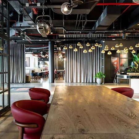Radisson Red Brussels-3