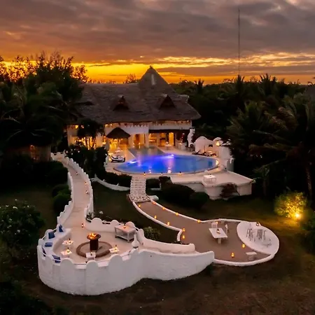 Msambweni Beach House And Private Villas-3