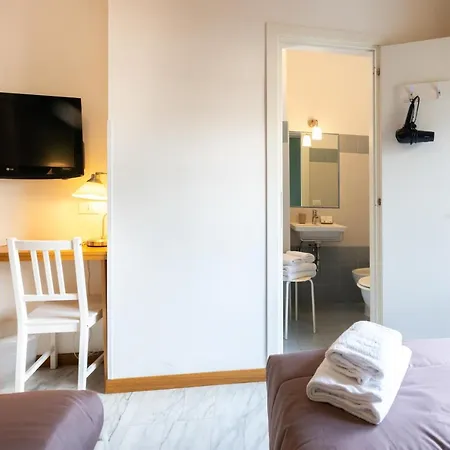 Aurelia Home Guest House-3