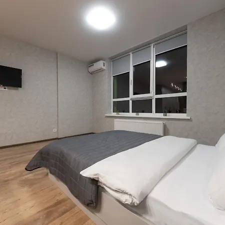 Генератор! Flatrent Olympic Park, Метро Бориспільська Поруч!-3