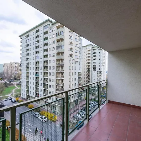 Bukowinska 12 Prywatne Mieszkanie 80M2 Z Dwiema Sypialniami I Balkonem 2X Bezplatne Miejsca Parkingowe Samodzielne Zameldowanie! Private Garage! Self Check-In System!-2