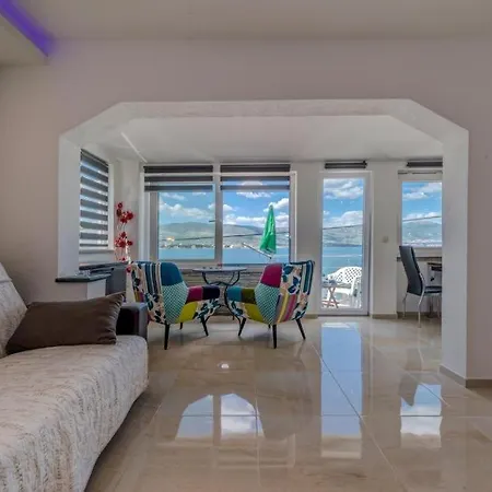 Apartment In Arbanija With Sea View, Balcony, Air Conditioning, Wifi 5138-1-3