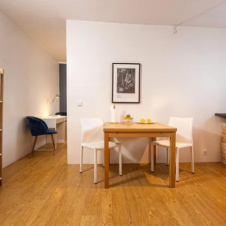 Downtown Sanctuary With Private Entrance-3