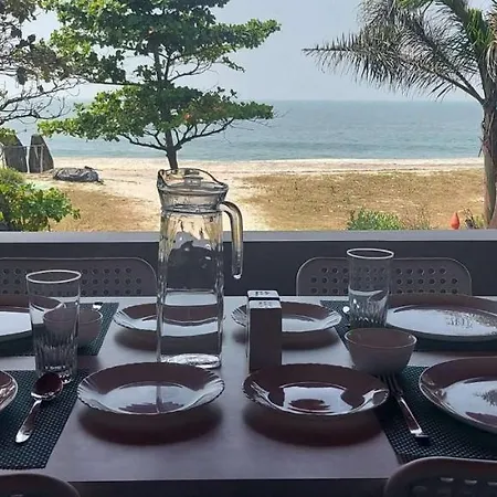 Happy Seas Beach Villa-3