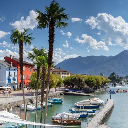 Apartment Junior Suite Classic - Isole Di Brissago By Interhome-3