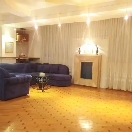 Sea View Apartment In The Center Of Baku!-3
