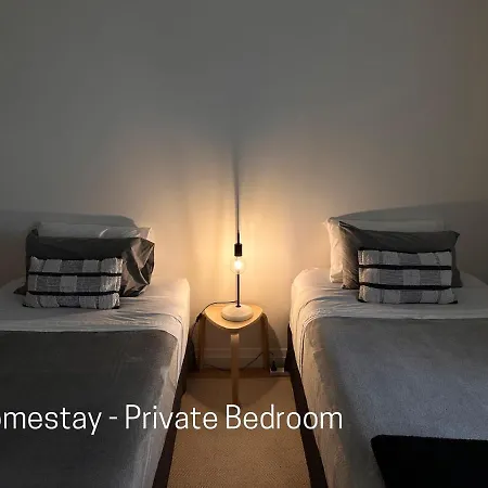 Homestay - Yarra River Boulevard - Private Room-3