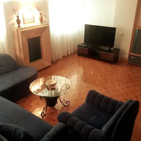 Sea View Apartment In The Center Of Baku!-2