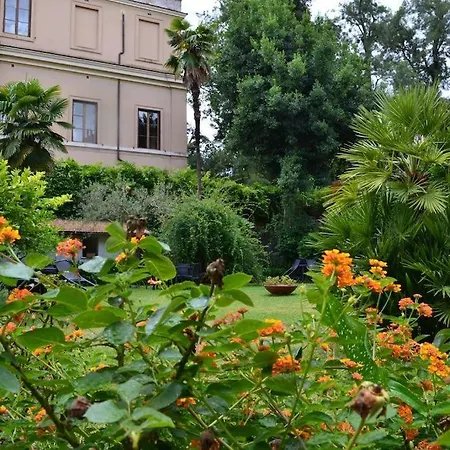 Villa Riari Garden-2
