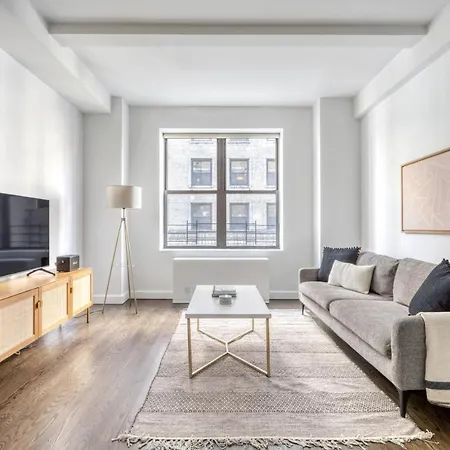 Uws 1Br W Gym Doorman Nr Central Park Nyc-1100-2