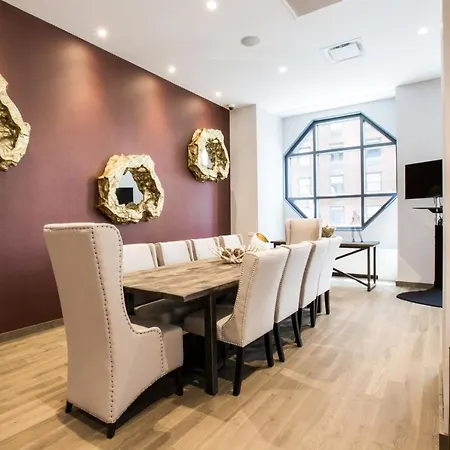 Sq 1Br W Great Views Indoor Pool Nyc-29-2