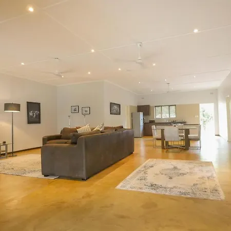 Central, Peaceful, Victoria Falls Self Catering With Plunge Pool, Sleeps 5-2