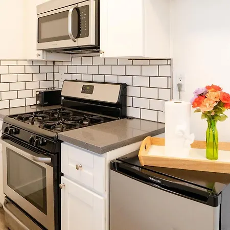 Cozy Koreatown/Hollywood 2 Bedroom-2