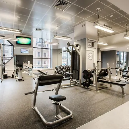 1Br Nr Times Sq W Indoor Rooftop Gym Nyc-141-2