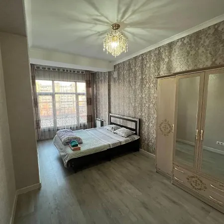 2-Room Apartment Tynystanova 94-2