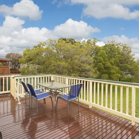 Roydon Island Retreat-2