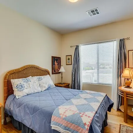 Dog-Friendly Las Vegas Rental Home W/ Private Yard-3