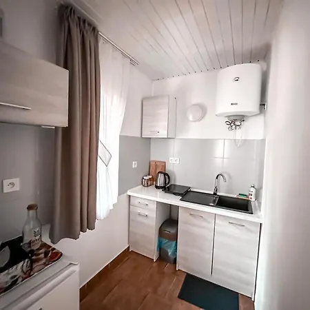 Summer House-2