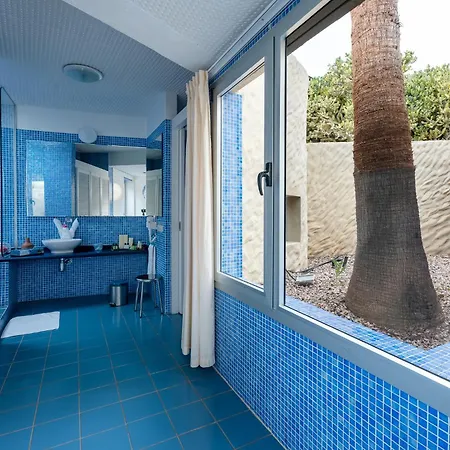 Hotel Livvo Risco Del Gato Suites-2