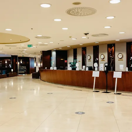Crowne Plaza Bratislava By Ihg-3