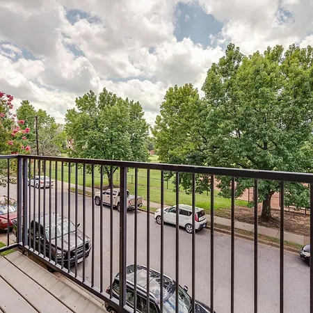 Historic Edgefield 2Bd 2Ba Loft-2